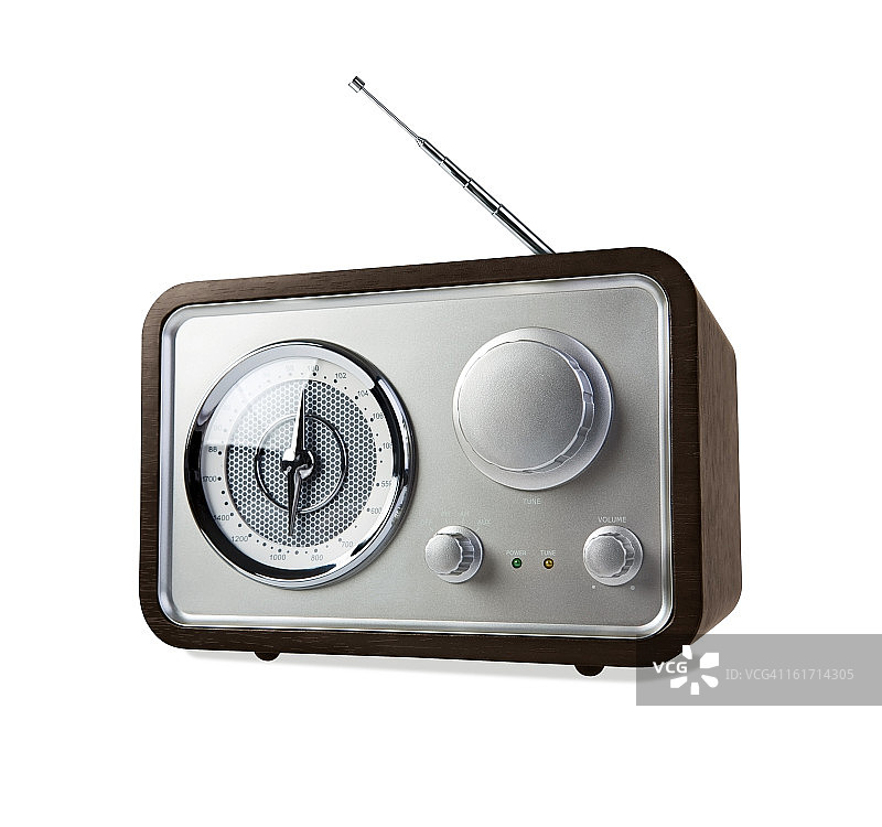 白色背景上的复古收音机（带剪切路径）图片素材