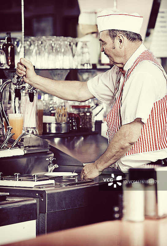 20世纪50年代的苏打水商店图片素材