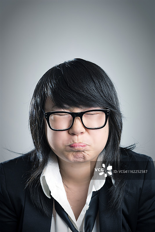 做鬼脸的女人图片素材