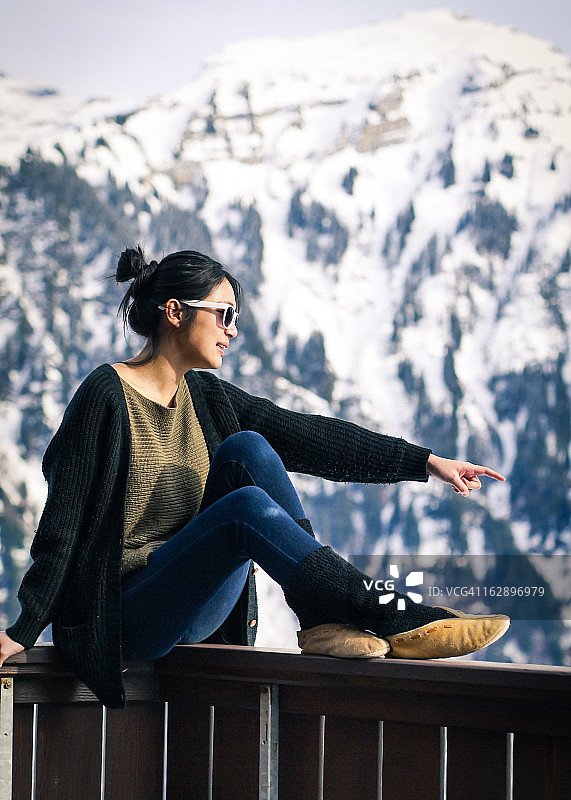 年轻的亚洲女性图片素材