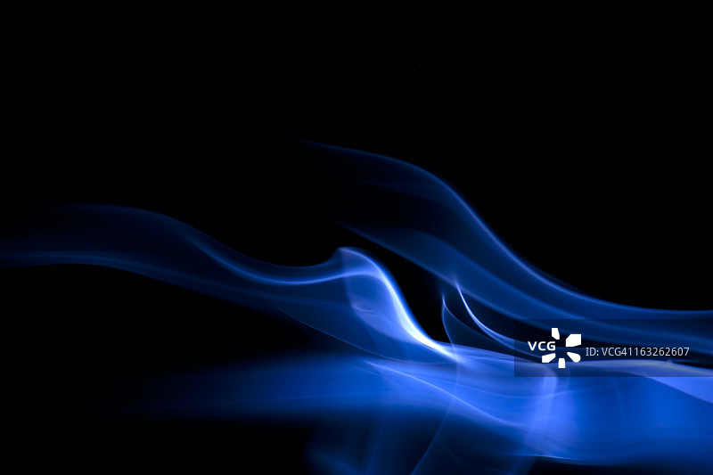 蓝色创意抽象活力烟雾照片图片素材