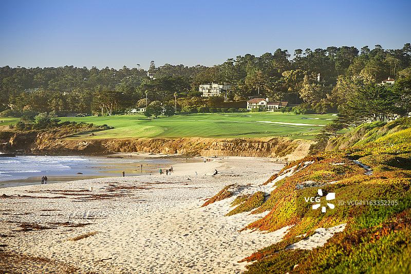 海边的卡梅尔海滩图片素材