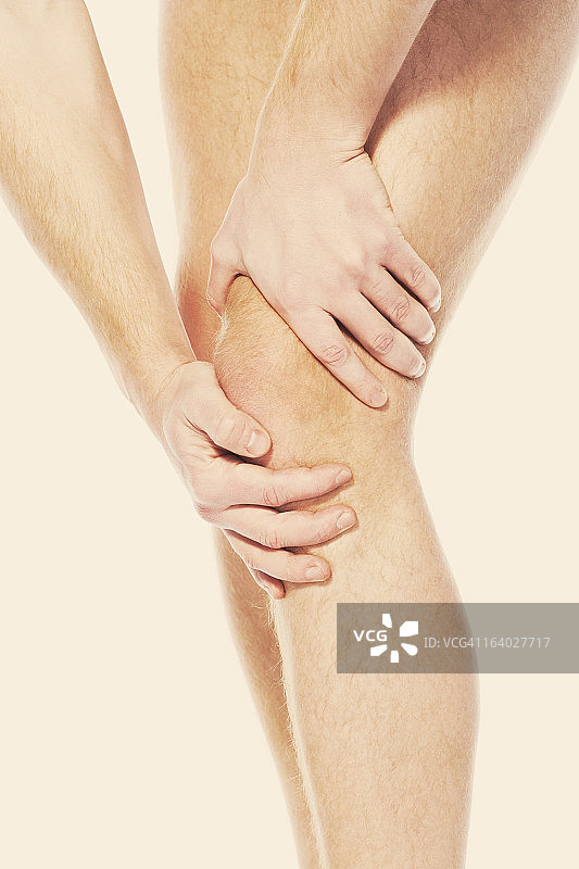 膝盖疼痛，运动创伤图片素材