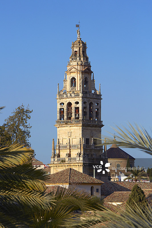 科尔多瓦清真寺大教堂的钟楼图片素材