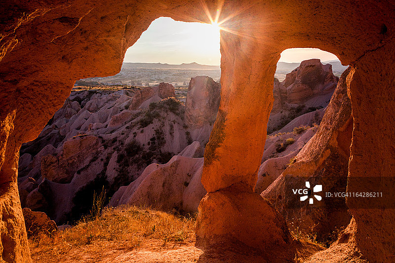 金色光芒图片素材