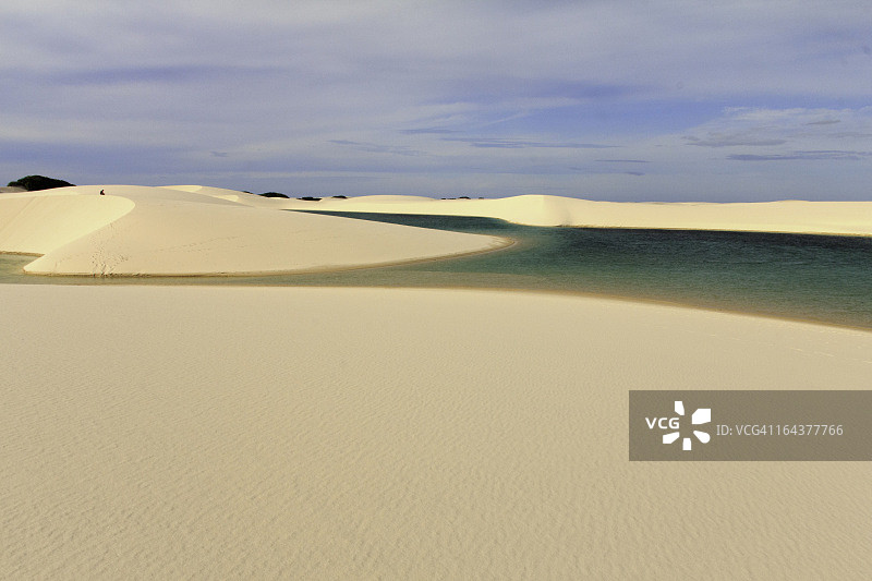 反射湖 - 马拉尼昂图片素材