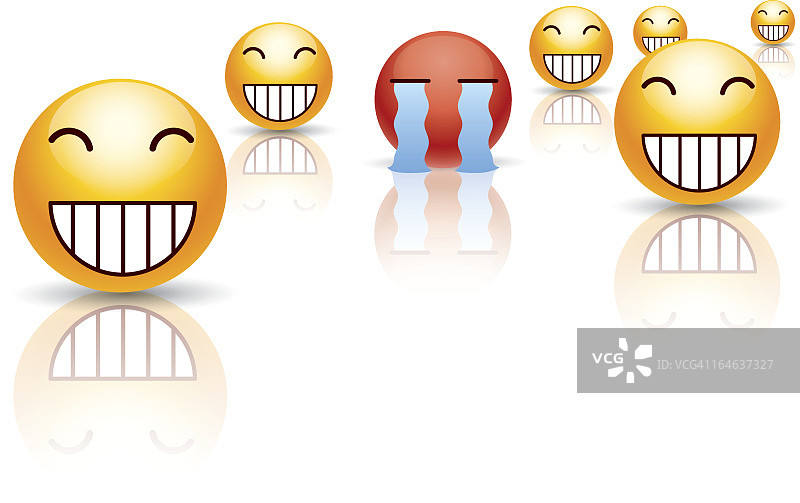 众人欢笑，一人哭泣图片素材