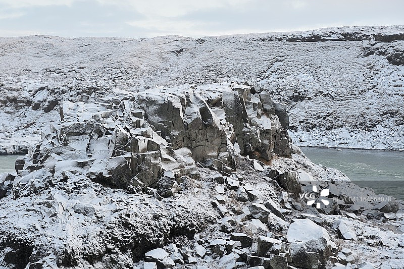 乌里达福斯瀑布的叠石图片素材