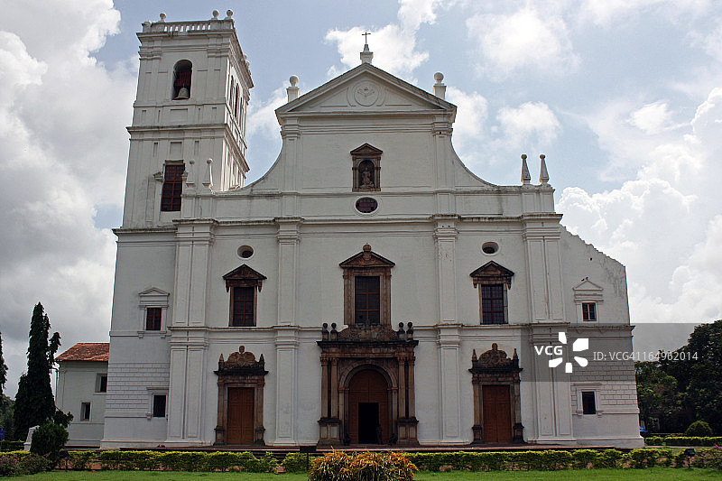 果阿老城塞主教座堂正面景观图片素材