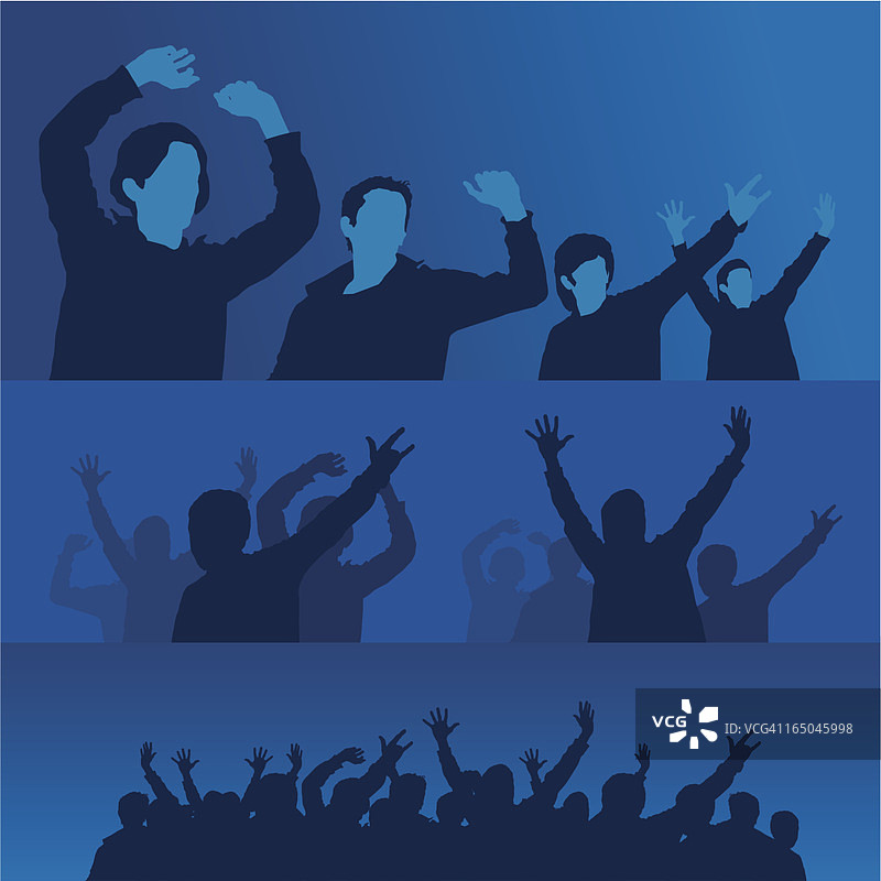 人群中的蓝色扇子图片素材