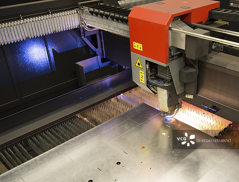 工业激光数控切割机图片素材
