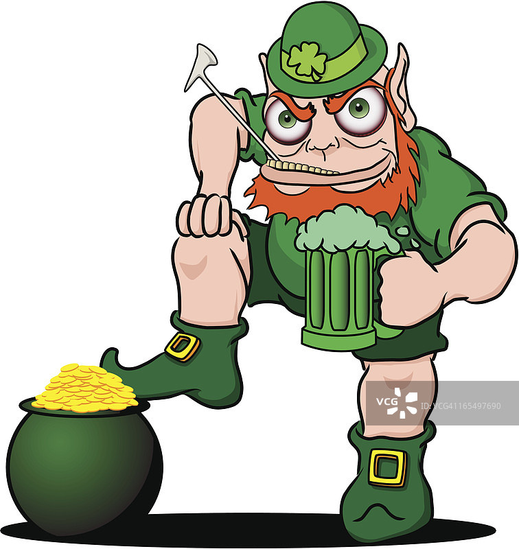 拿着绿色啤酒的爱尔兰小精灵图片素材