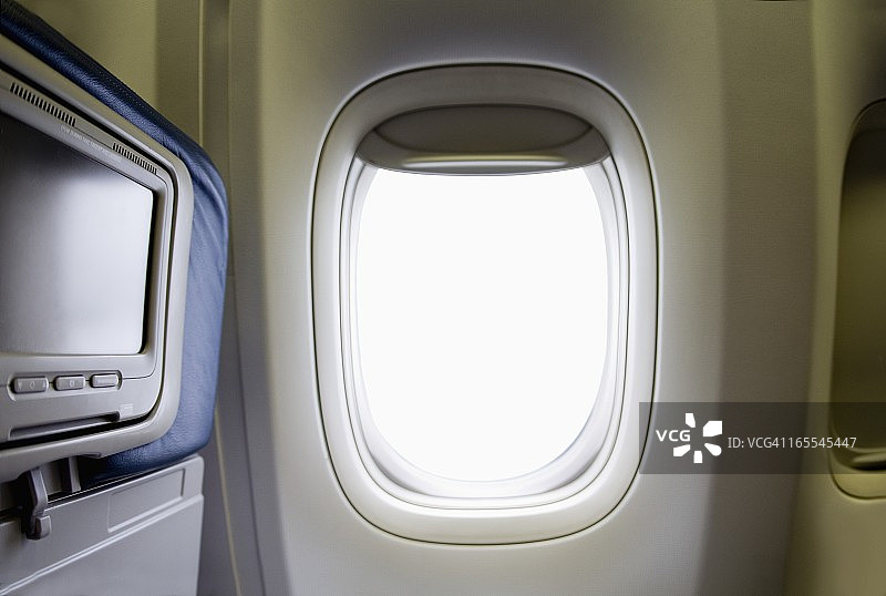 飞机上的乘客舷窗图片素材
