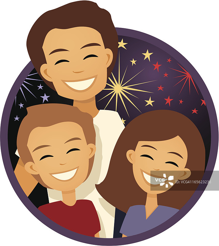 一家人在独立日观看烟花图片素材