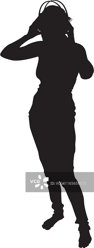 戴着耳机的女孩图片素材