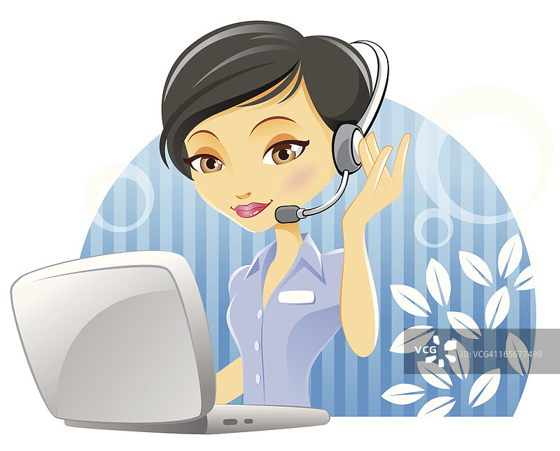 戴着耳机和使用笔记本电脑的客服女性图片素材
