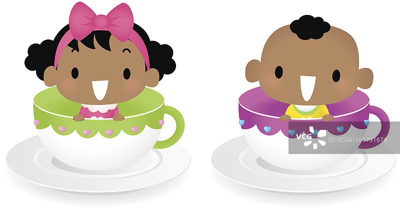 坐在咖啡杯里的男宝宝和女宝宝图片素材