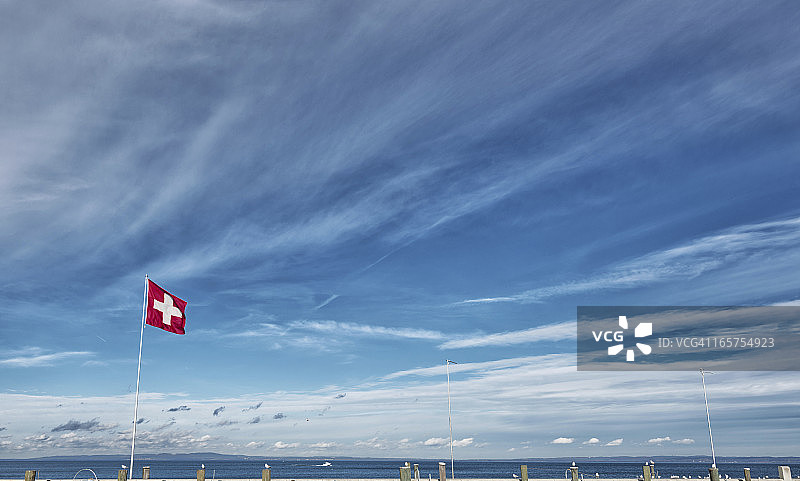 康斯坦茨湖瑞士国旗图片素材