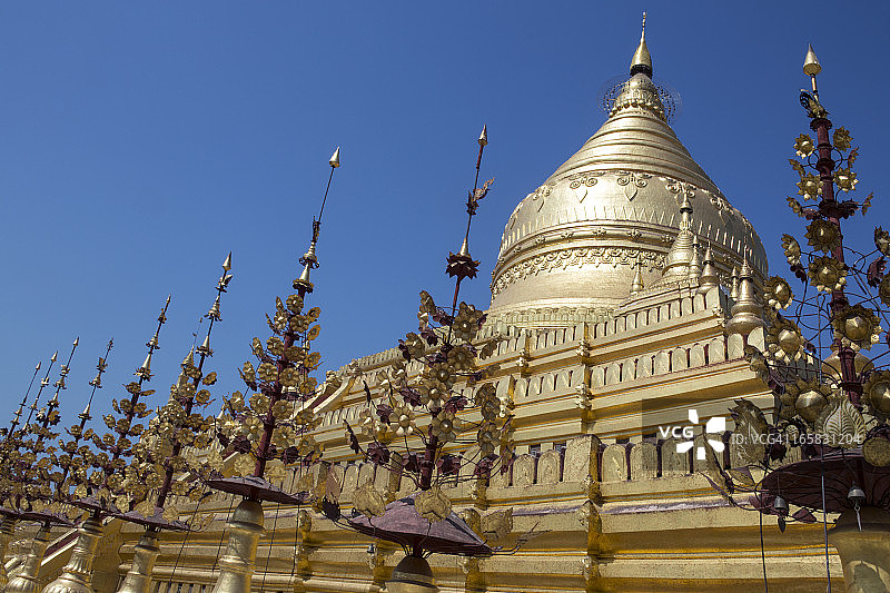 缅甸蒲甘瑞西光塔图片素材
