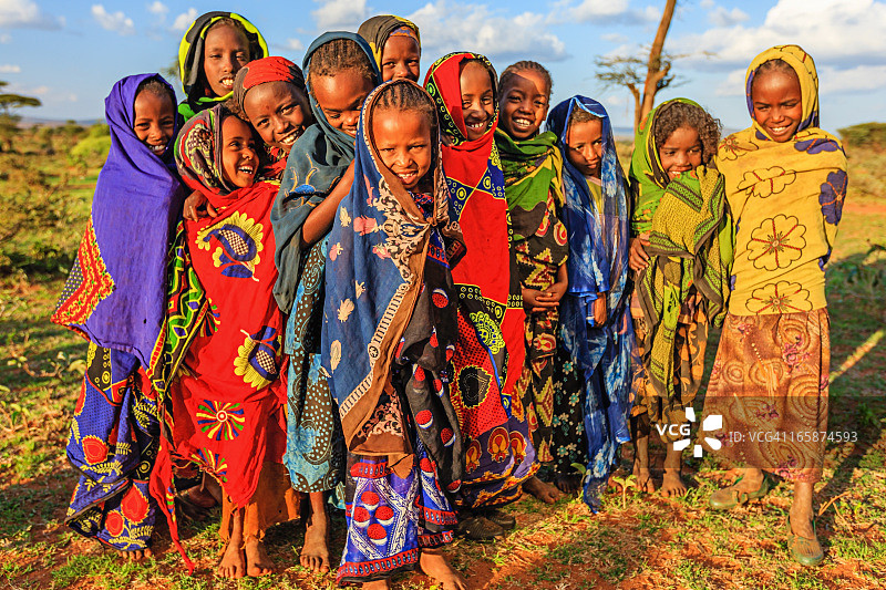 一群非洲儿童，东非图片素材