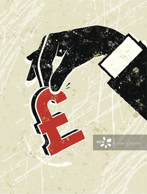 男人手持英镑符号图片素材