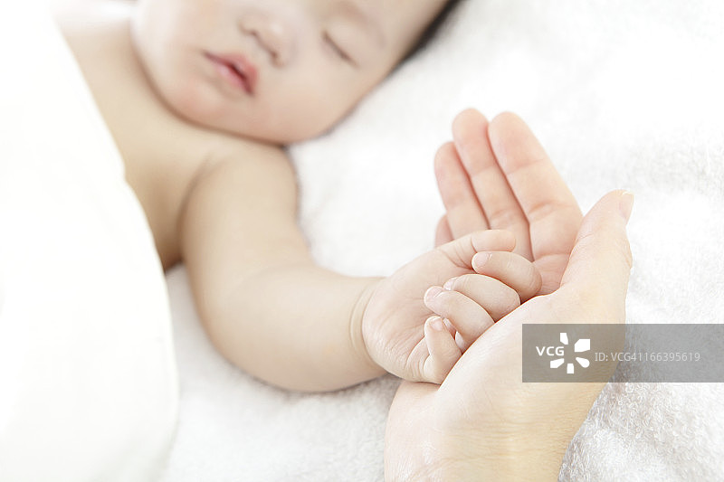 宝宝和妈妈的手图片素材