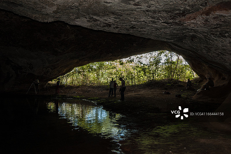 蝙蝠洞图片素材