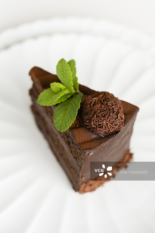 巧克力蛋糕切片图片素材