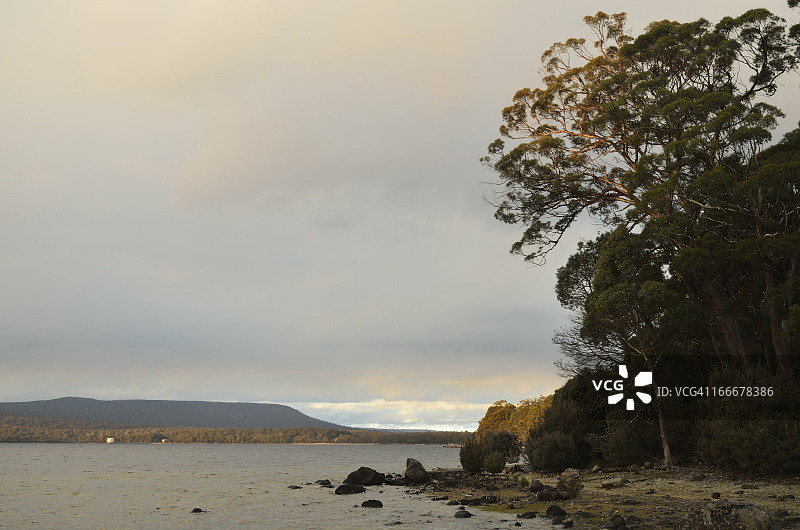 圣克莱尔湖畔图片素材