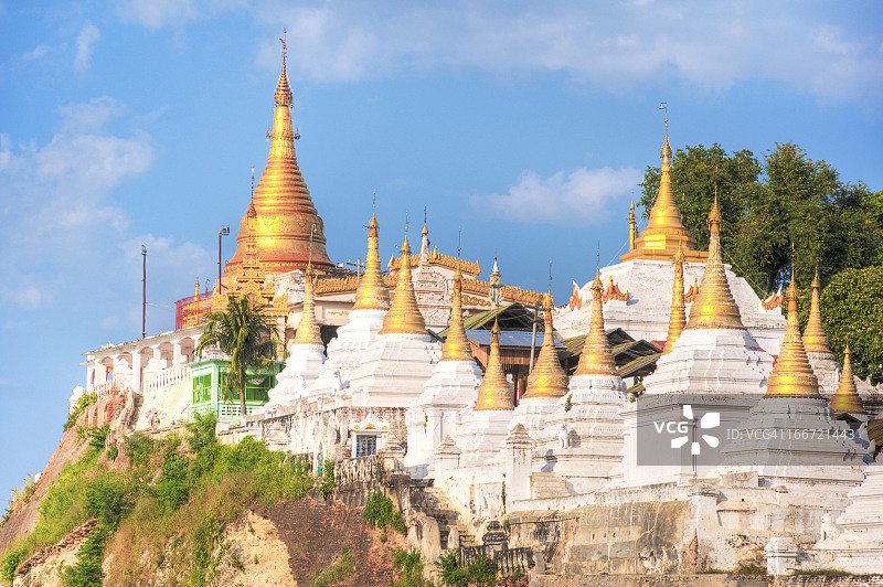 金色佛塔图片素材
