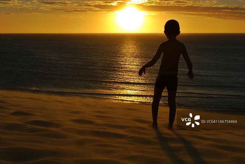 日落沙丘图片素材