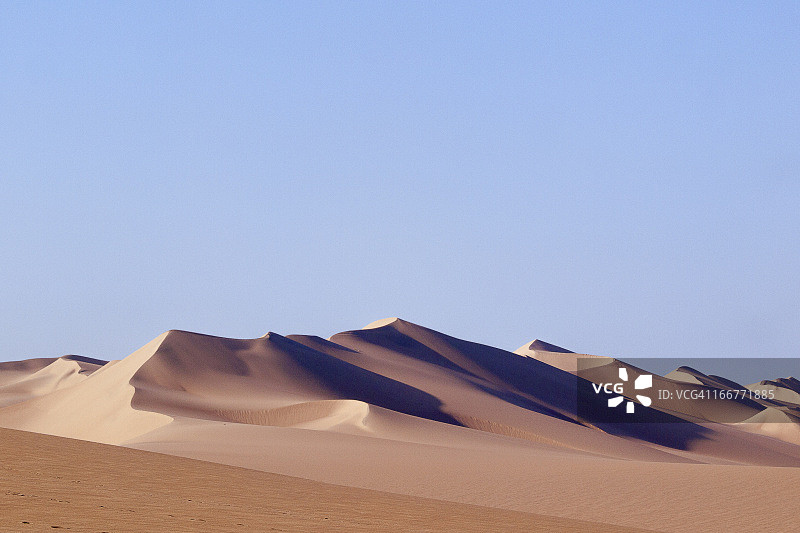 秘鲁伊卡沙漠的沙丘——上帝的几何图片素材