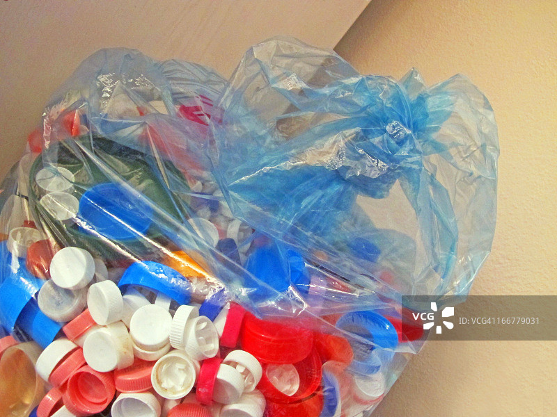 回收塑料瓶盖图片素材