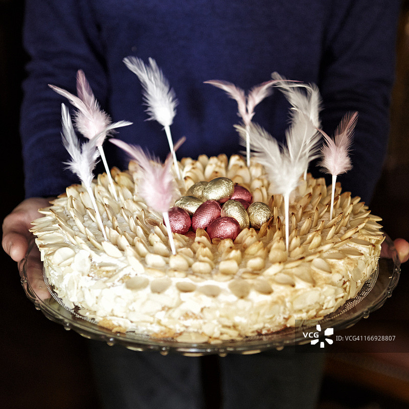 带有鸡蛋和羽毛的复活节蒙娜图片素材