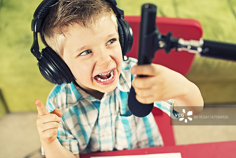 小型收音机新闻图片素材