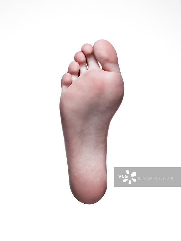 白色背景上的赤脚图片素材