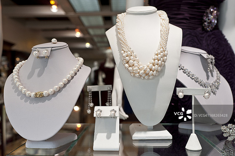 珠宝橱窗展示图片素材