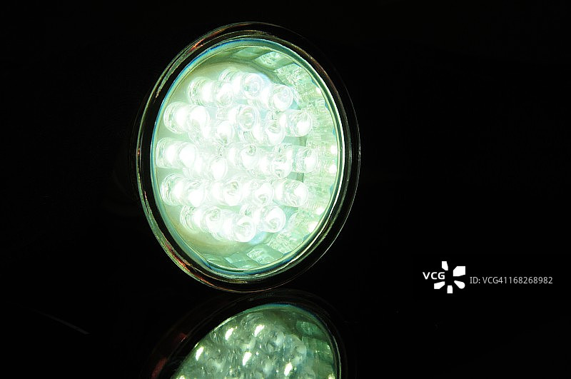 LED GU10灯泡图片素材