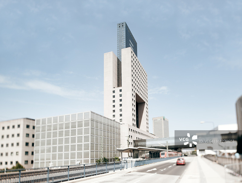 现代城市车站图片素材