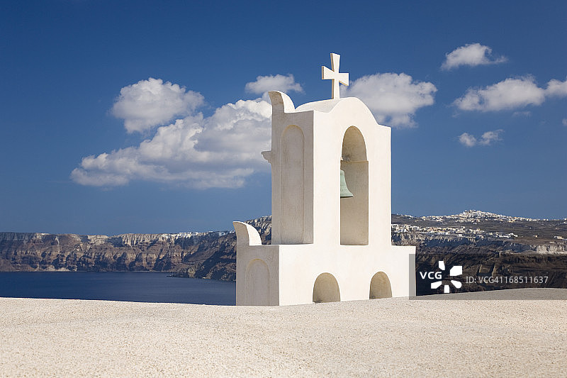 希腊圣托里尼阿克罗蒂里的教堂钟楼图片素材