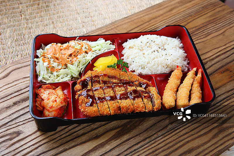 炸肉排午餐盒图片素材