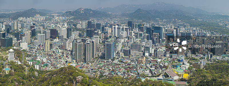 韩国首尔市中心拥挤的摩天大楼城市全景图片素材