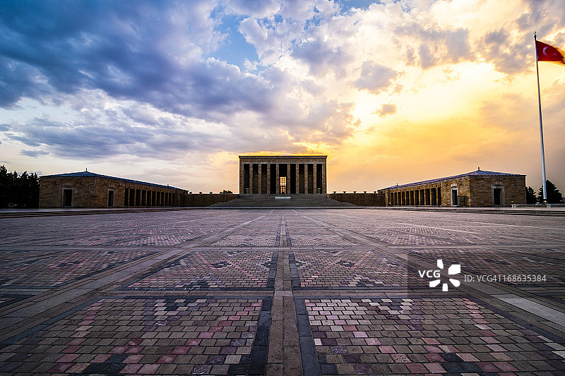 黄昏时的安尼特卡比尔图片素材