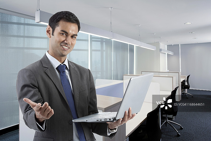 在办公室工作图片素材