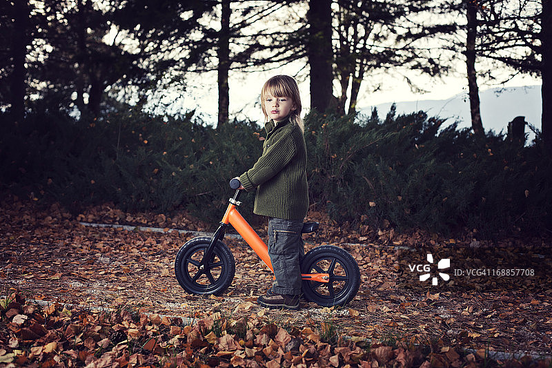 酷炫小骑手图片素材