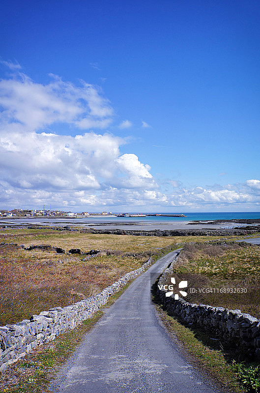 乡村小路图片素材