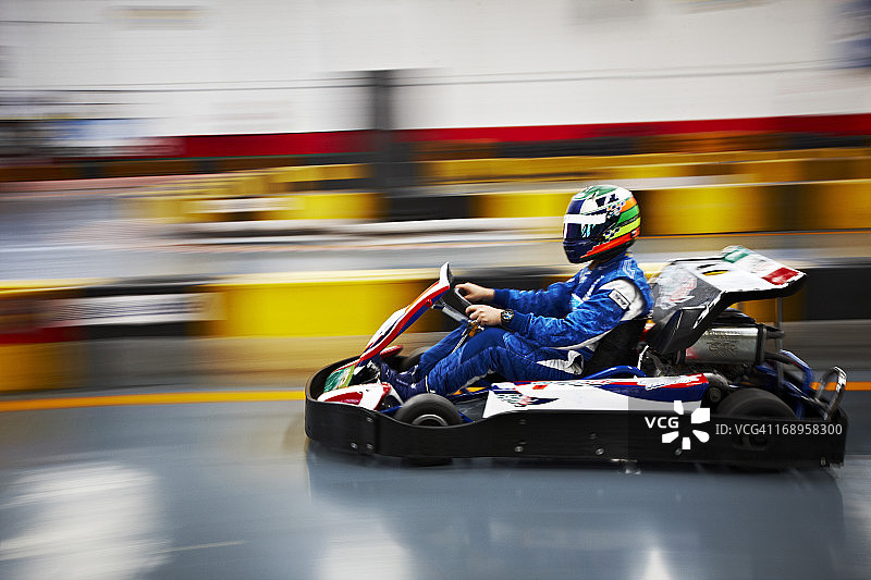 卡丁车赛车手图片素材