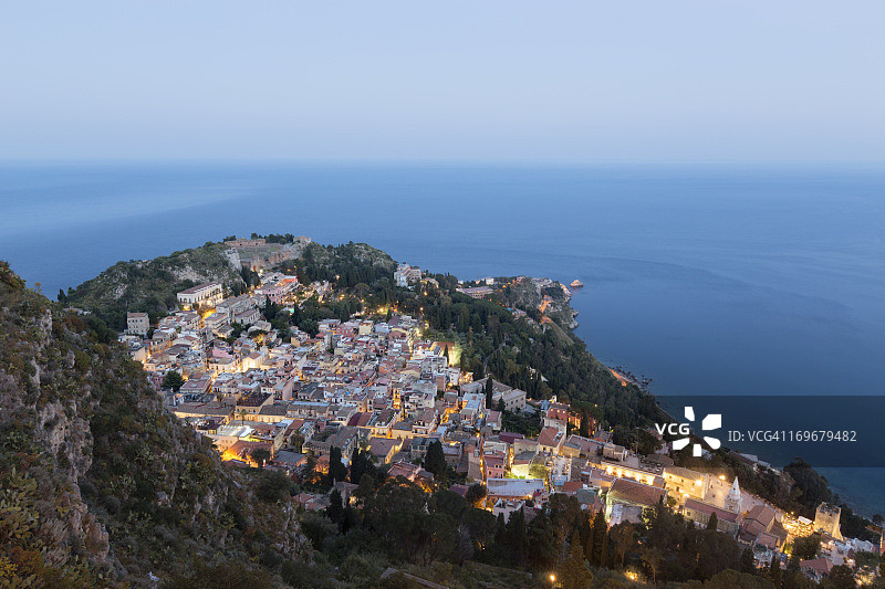 陶尔米纳黄昏鸟瞰图图片素材