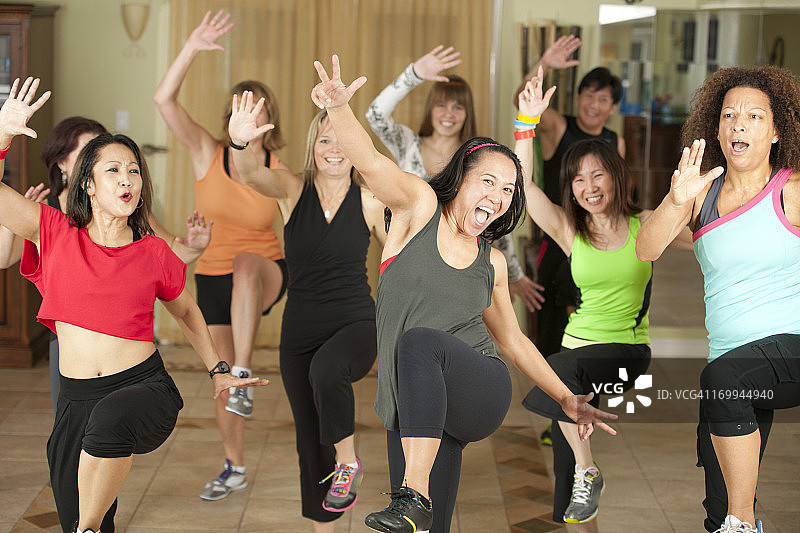 健身舞蹈图片素材