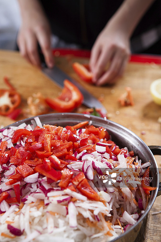 厨师准备蔬菜图片素材